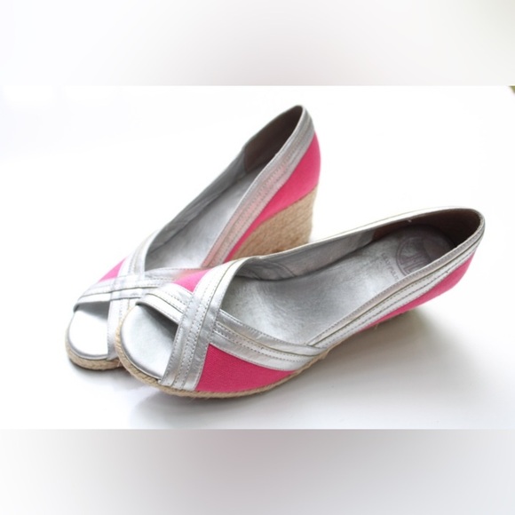 Lilly Pulitzer peep toe wedges - Picture 4 of 13